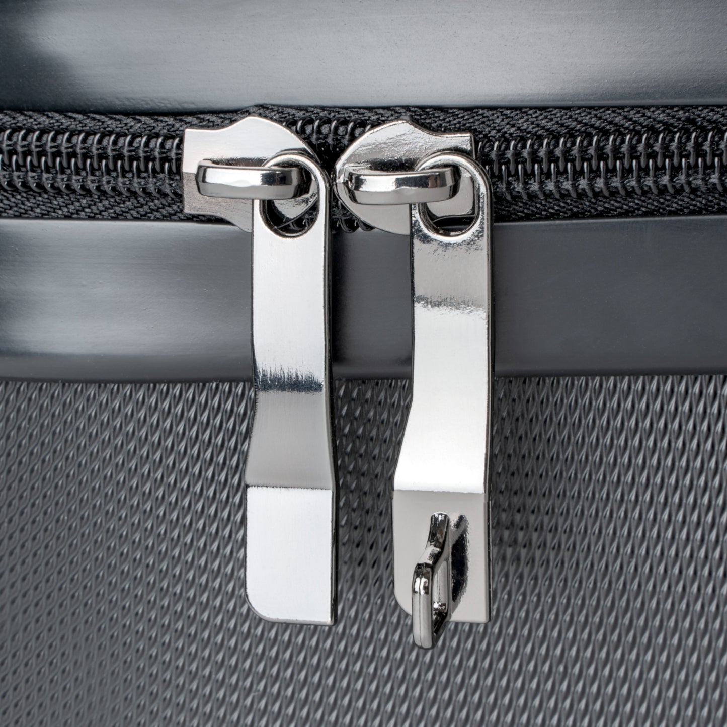 Faithful Steps Medium Suitcase - Proverbs 3:23 Edition
